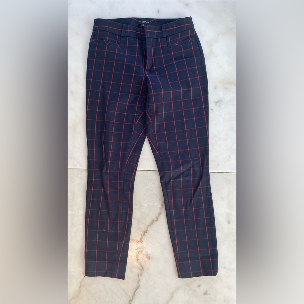 50% FALL SALE Banana Republic navy & red color, plaid Sloan ankle pants, Size 0
